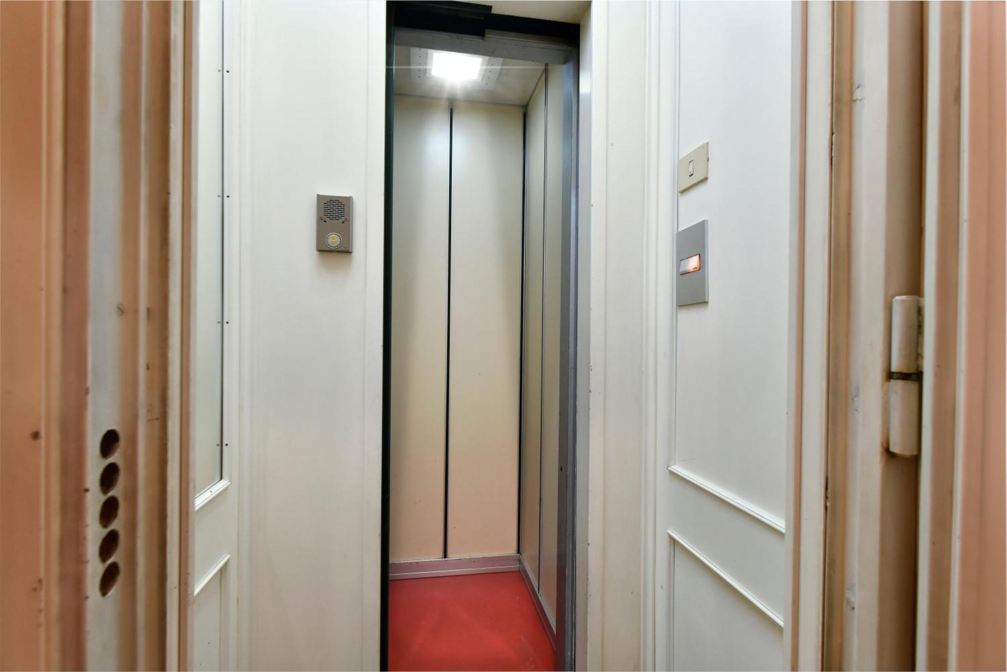 Appartamento Trevi Charme Roma Esterno foto