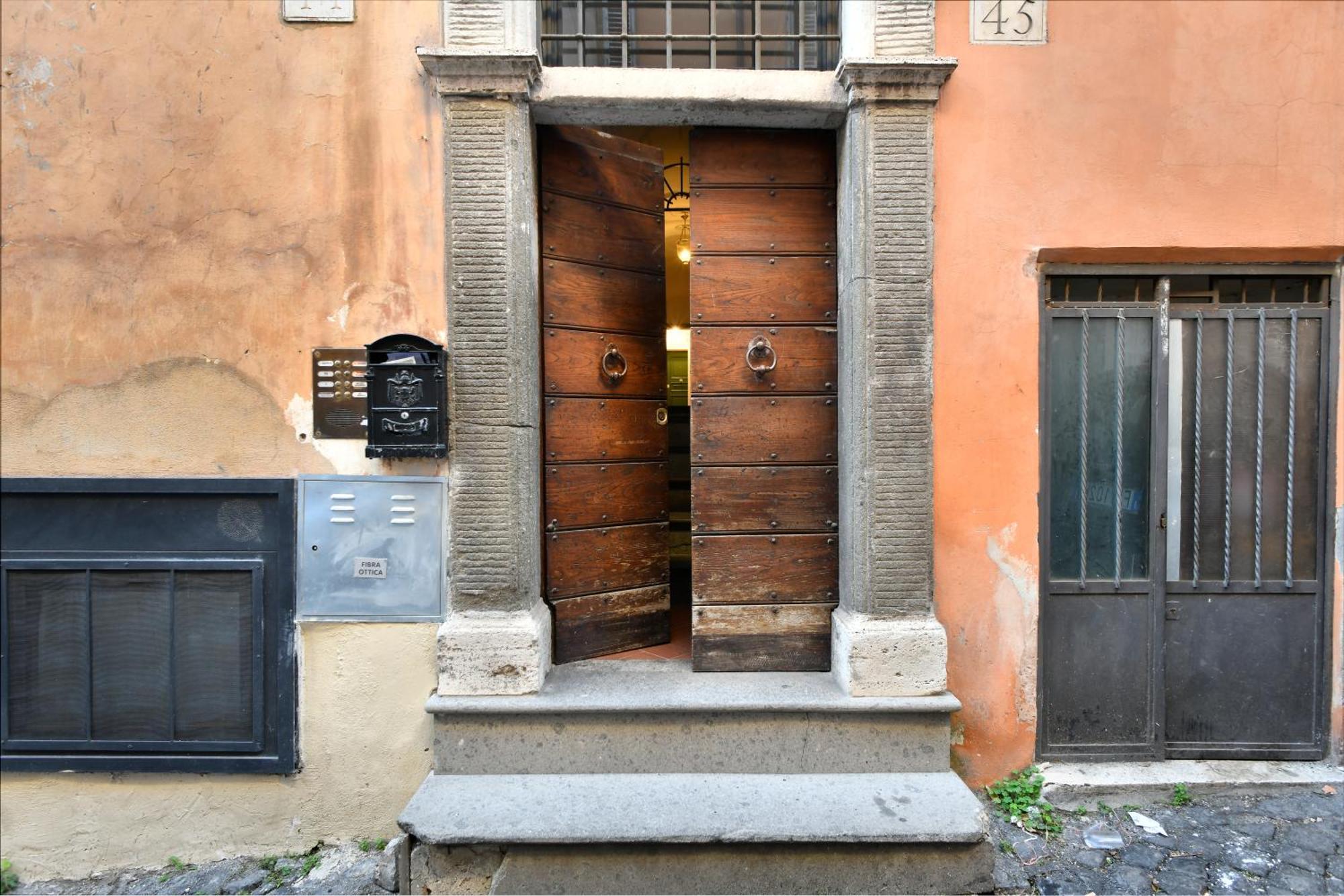 Appartamento Trevi Charme Roma Esterno foto